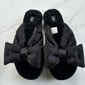 UGG Puffer Slide Size 7